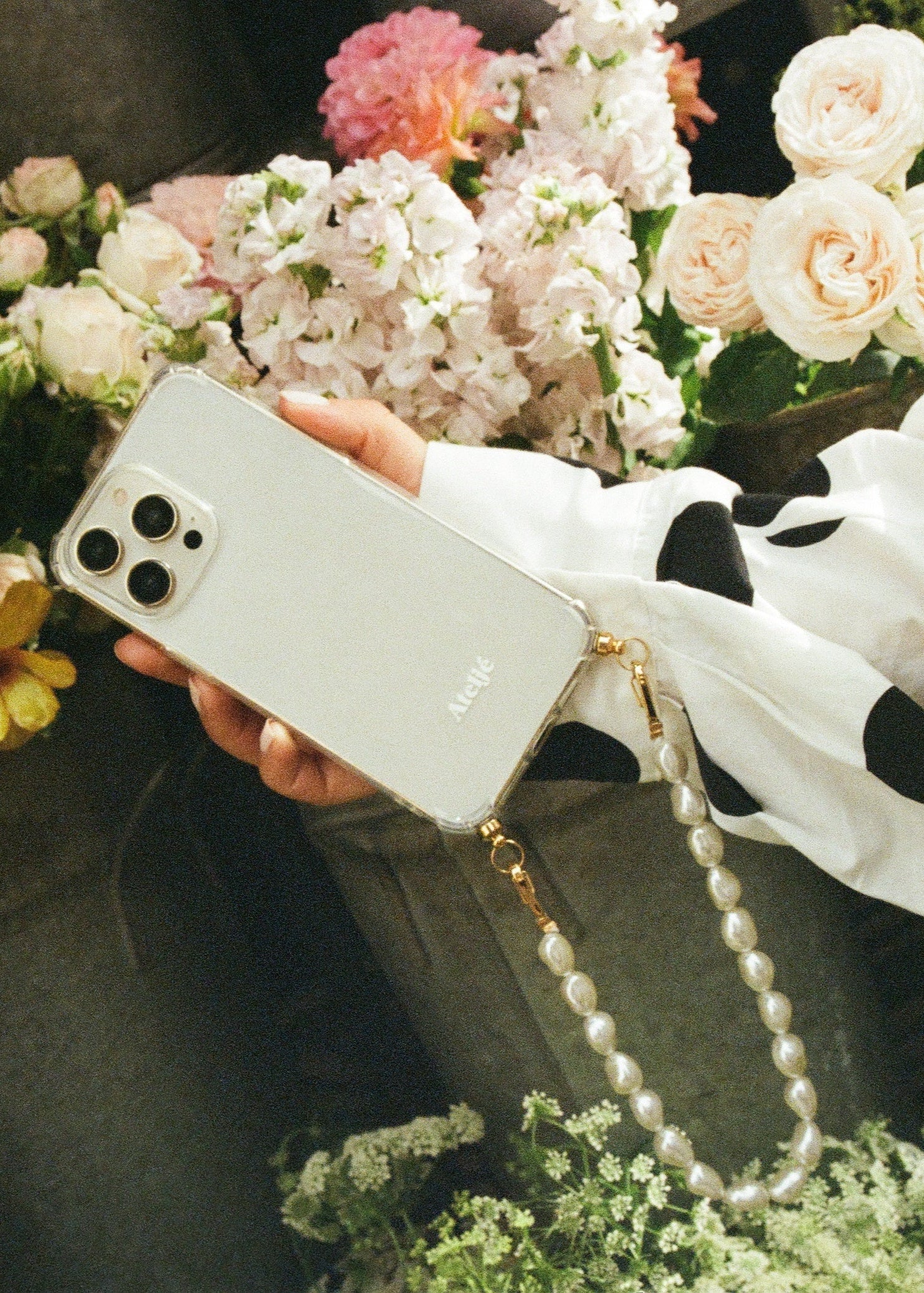 Transparent recycled iPhone case - no cord