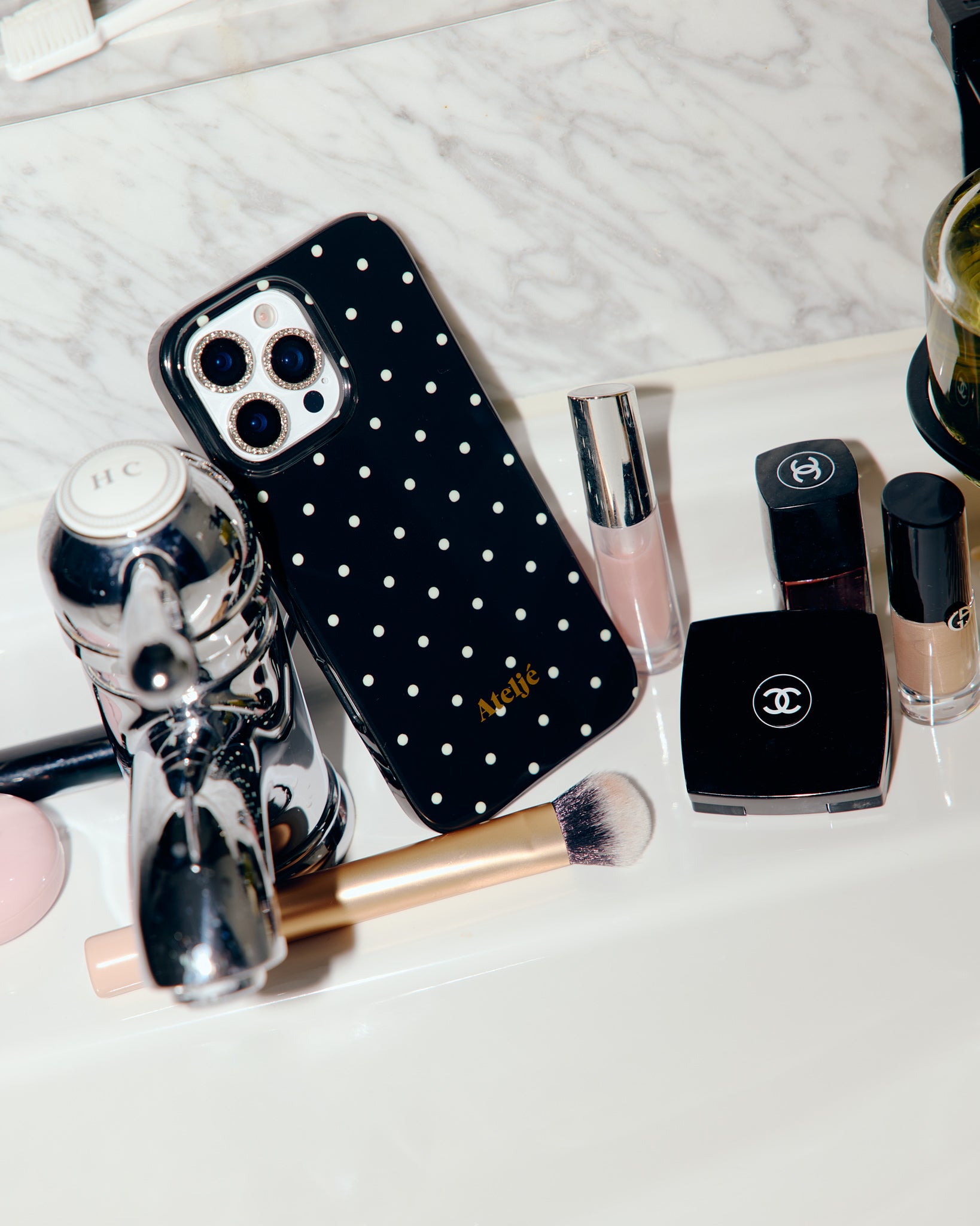 Black polkadot iPhone case - no rings