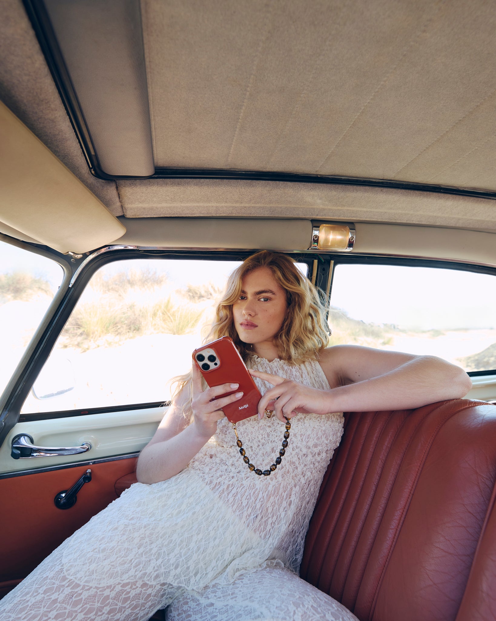 Saffron recycled case with Tiger eye cord