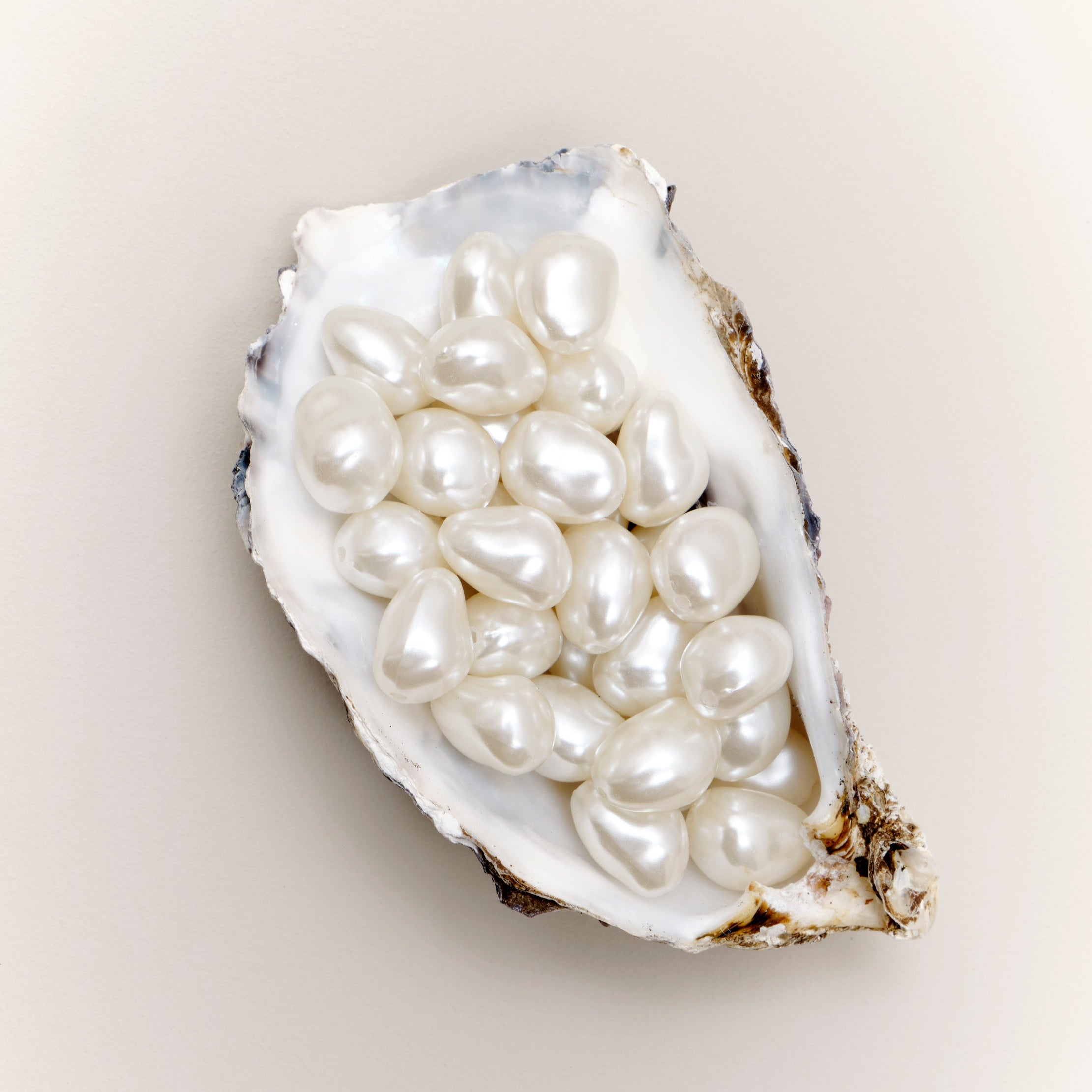 Transparent recycled iPhone case with Cloudy 2.0 cord