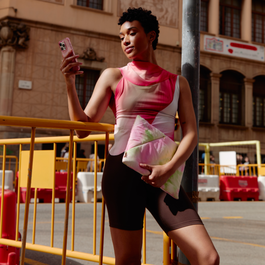 Bubblegum recycled iPhone case - no rings