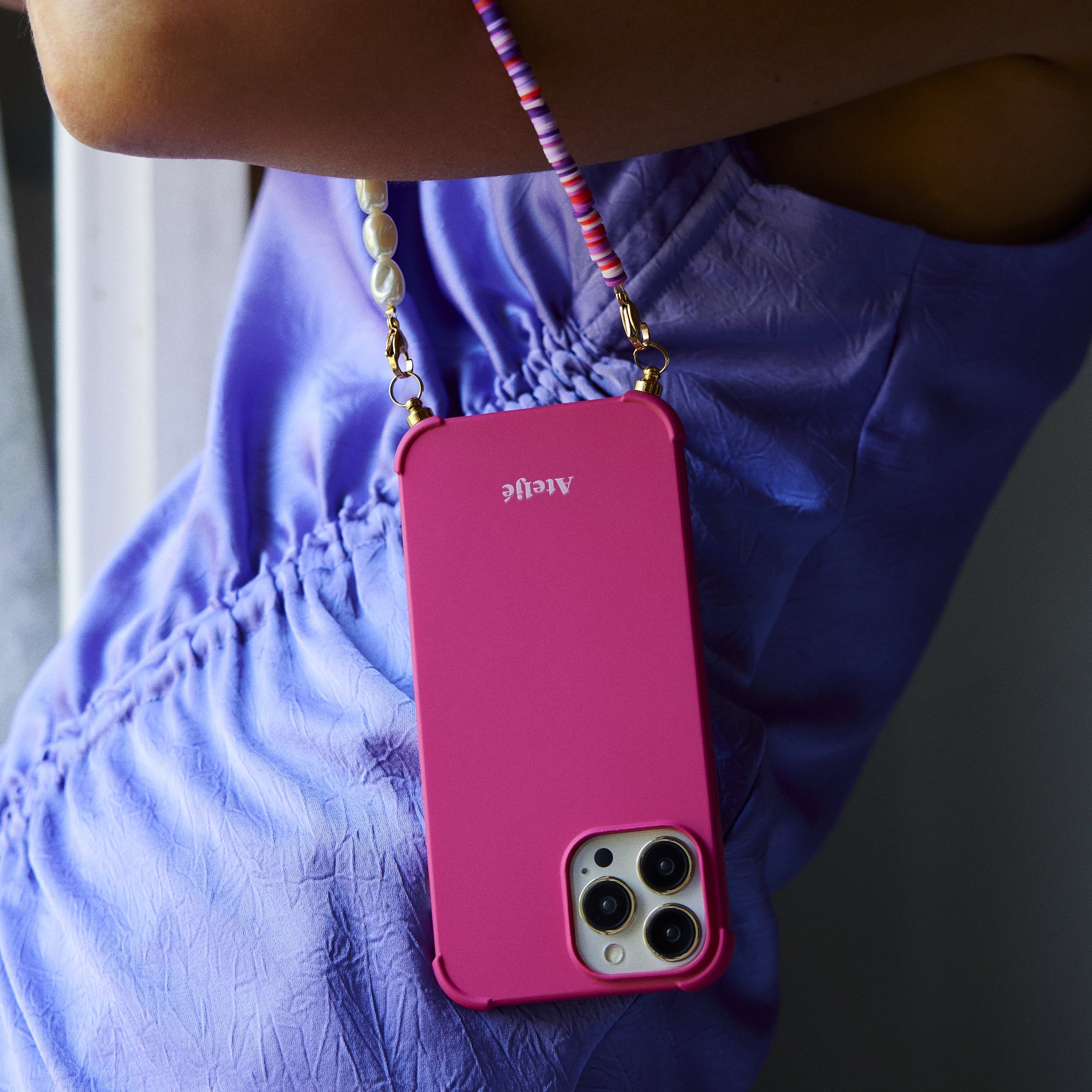 Recycled iPhone case - no cord | Peony