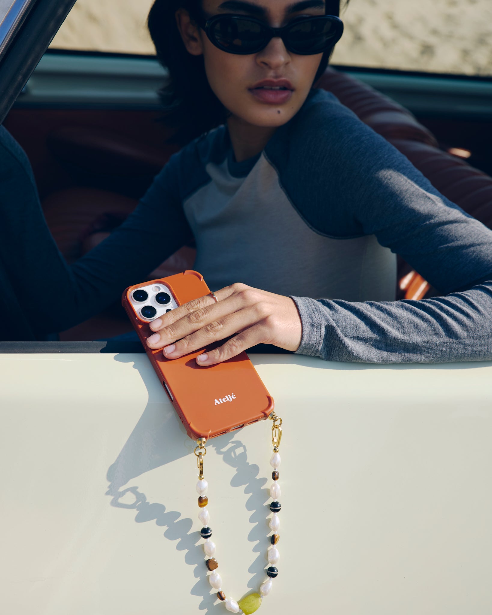 Saffron recycled case with Chalk light cord