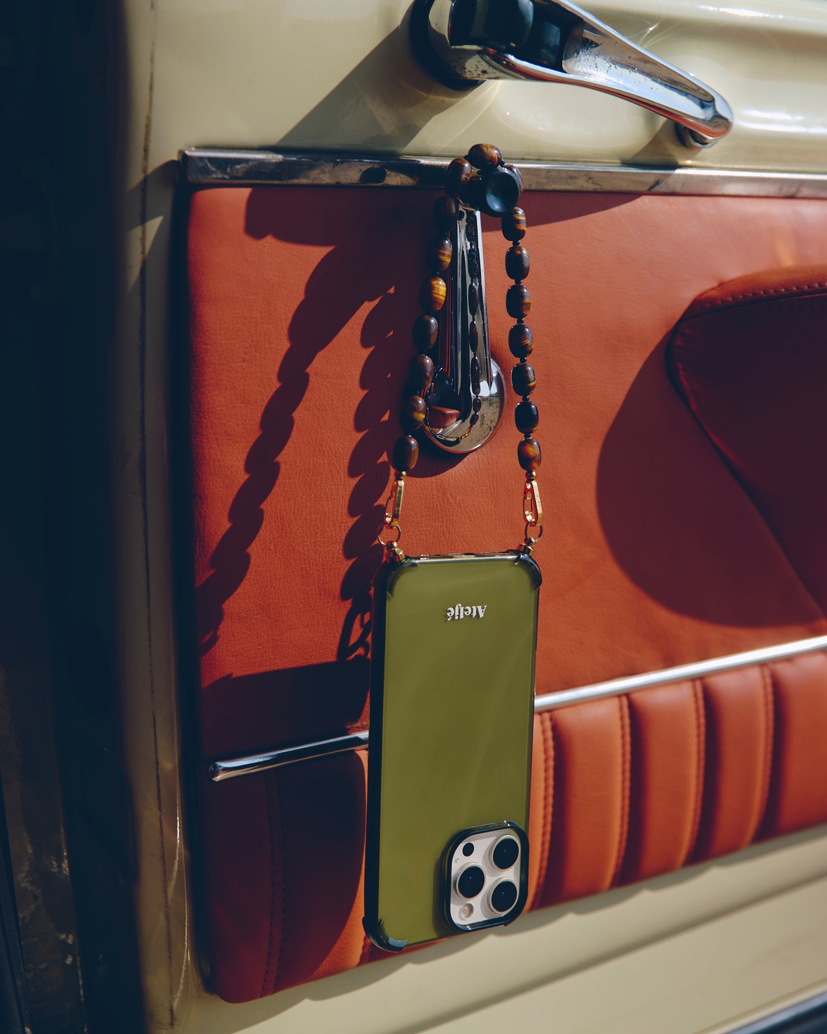 Mosslight recycled iPhone case - no cord