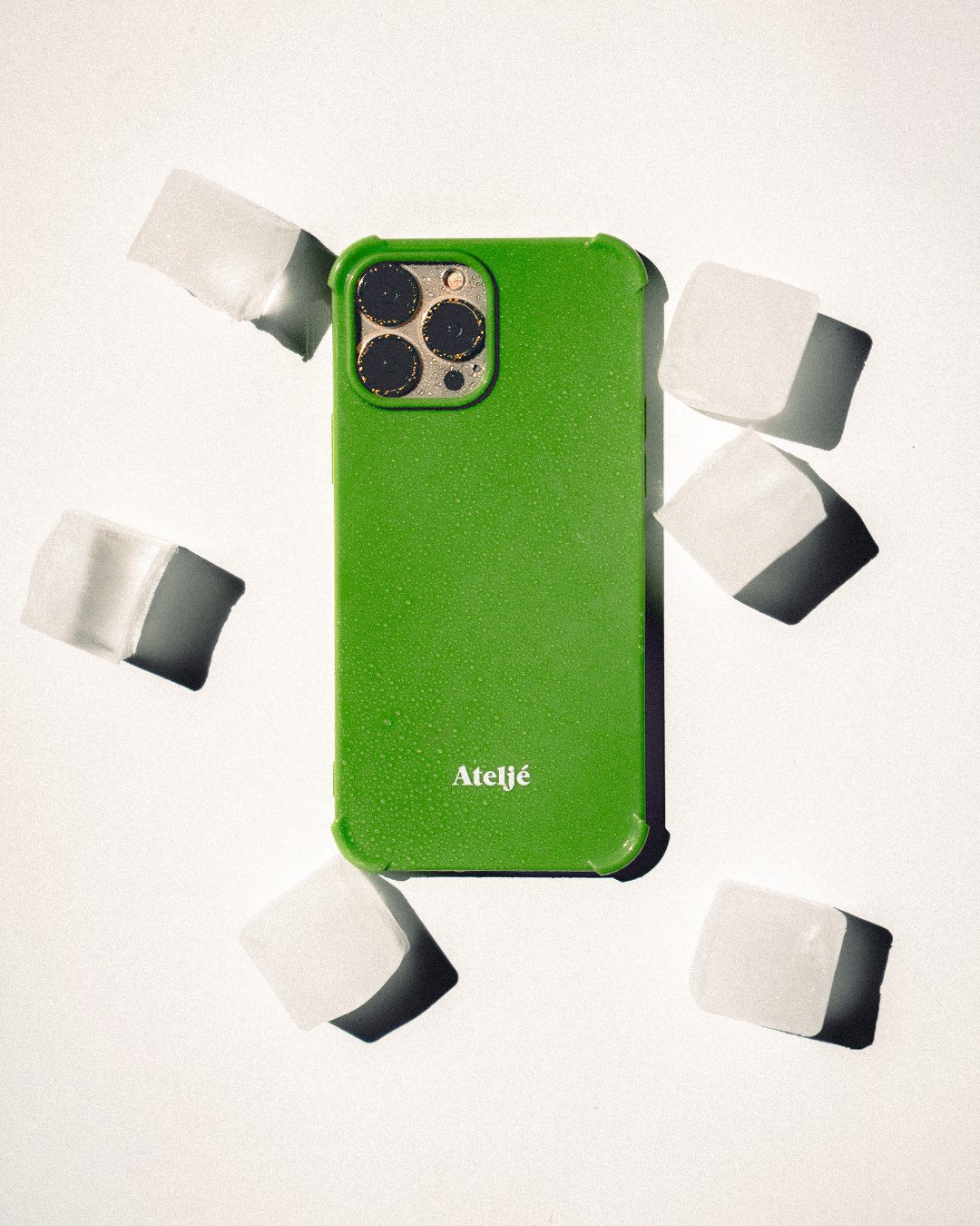 Apple tree recycled iPhone case - no rings