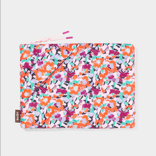 Puffy recycled laptop sleeve | Flower field